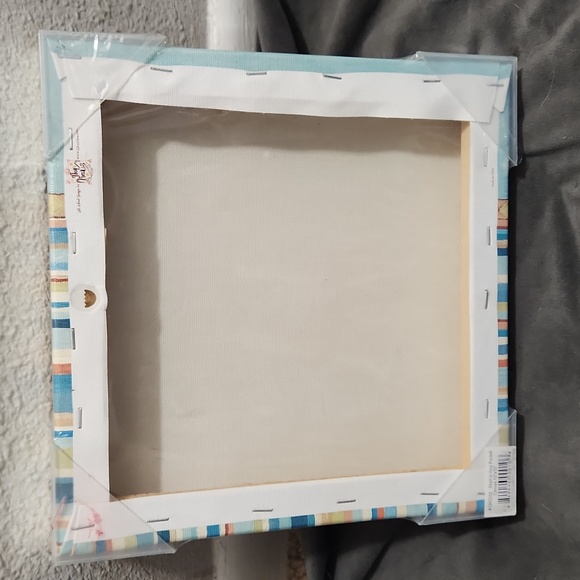 Nautical beach Canvas Wall Art '" Shell In Your Pocket" 10 x 10 - Picture 2 of 2